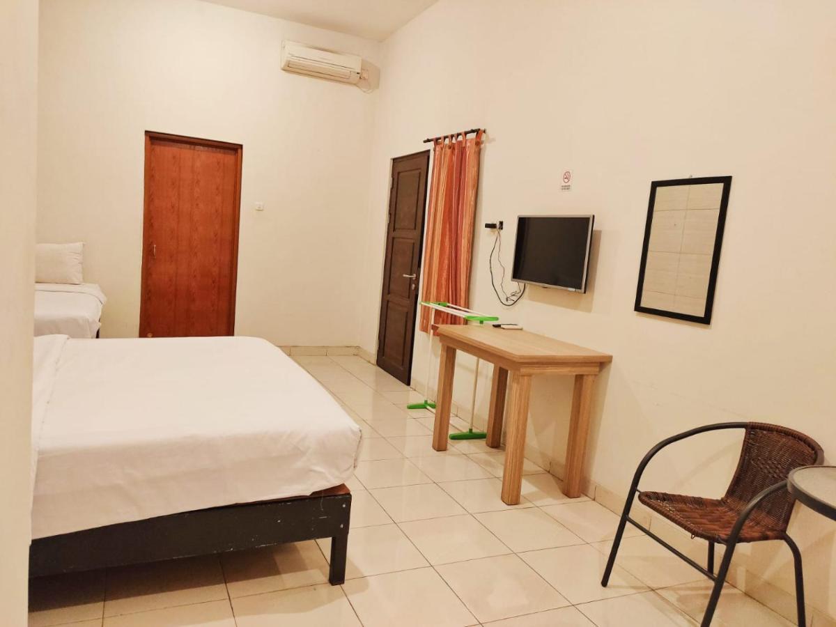 Hotel Syariah Tremigo Guesthouse Cirebon Buitenkant foto