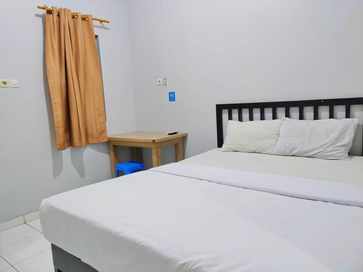 Hotel Syariah Tremigo Guesthouse Cirebon Buitenkant foto