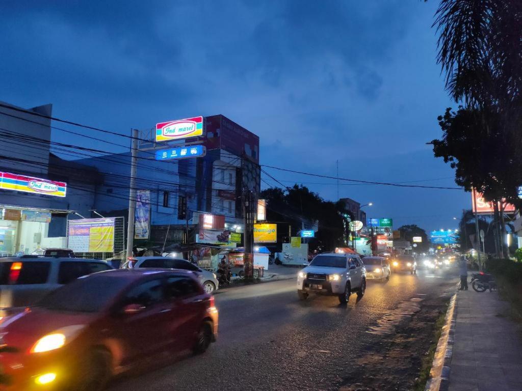 Hotel Syariah Tremigo Guesthouse Cirebon Buitenkant foto