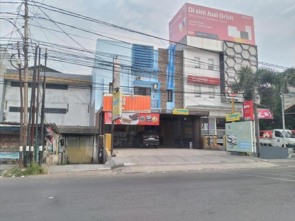 Hotel Syariah Tremigo Guesthouse Cirebon Buitenkant foto