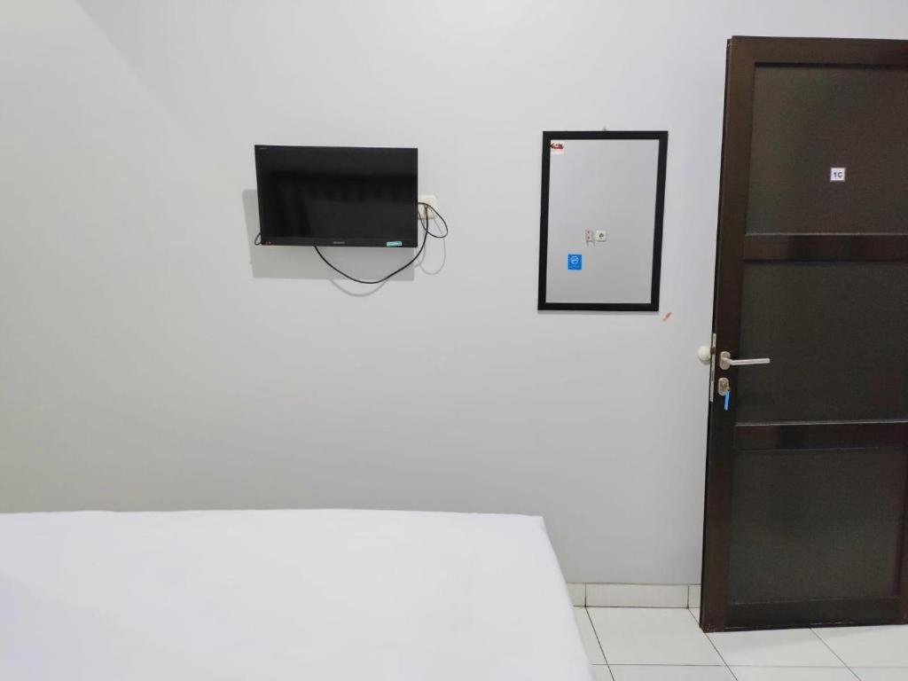 Hotel Syariah Tremigo Guesthouse Cirebon Buitenkant foto