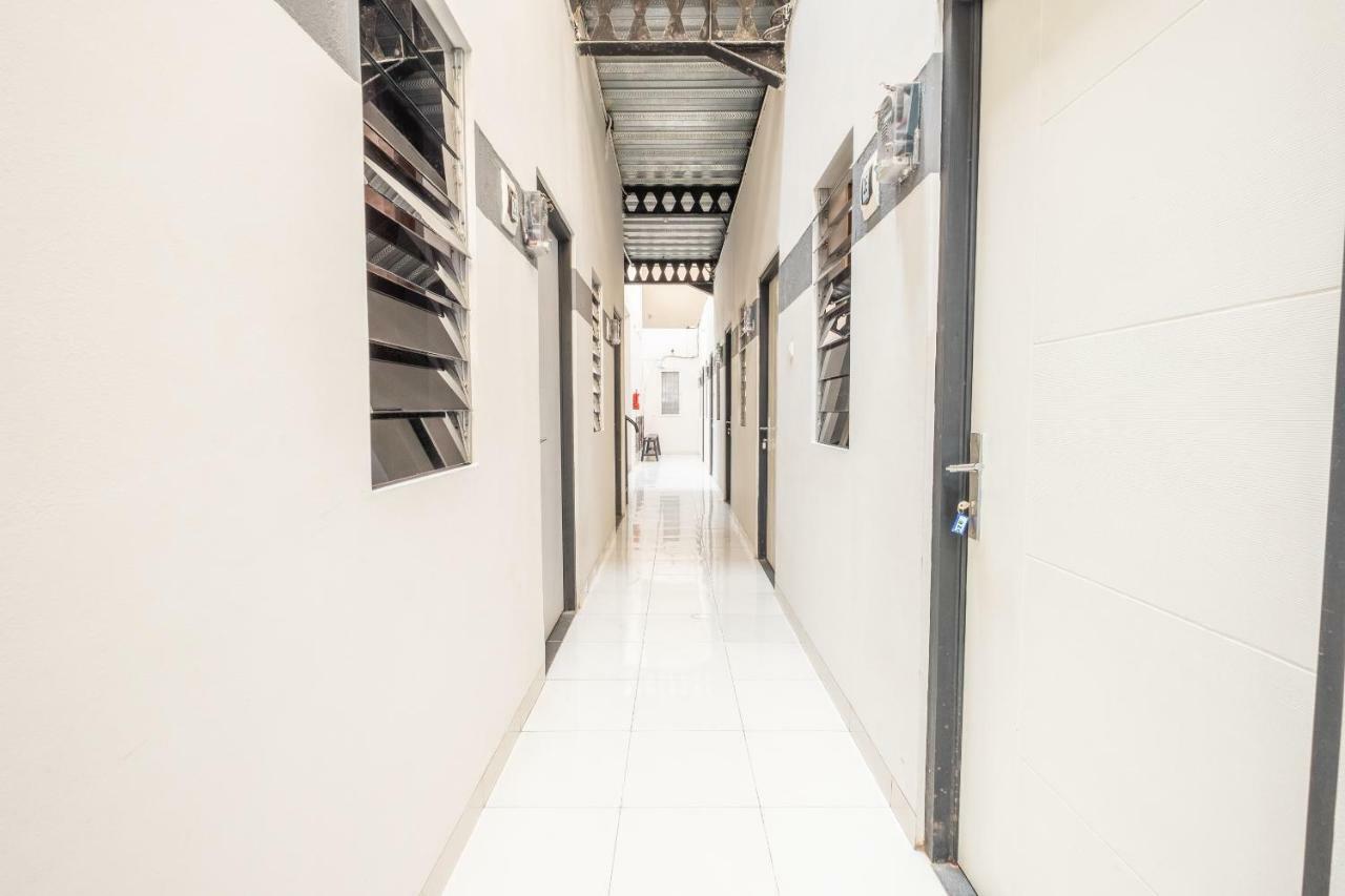 Hotel Syariah Tremigo Guesthouse Cirebon Buitenkant foto