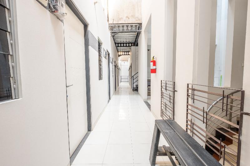 Hotel Syariah Tremigo Guesthouse Cirebon Buitenkant foto